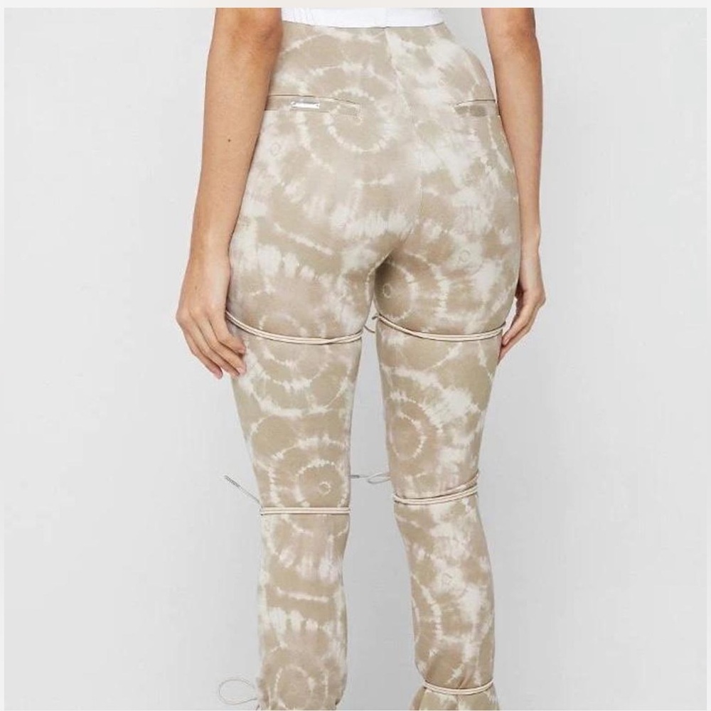 ❤️ Maniere de Voir Tan Printed Tie Up Dye High Waisted Flared Legging Pants 6 - Picture 5 of 15